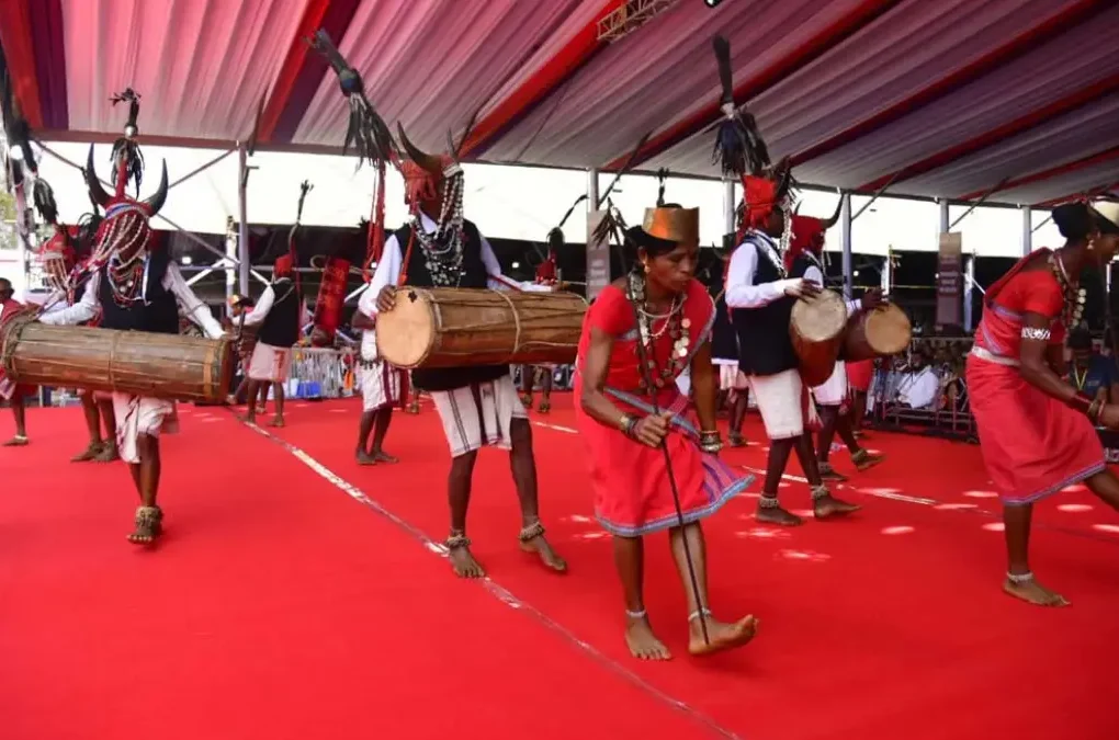 Bastar Cultural 1784788829