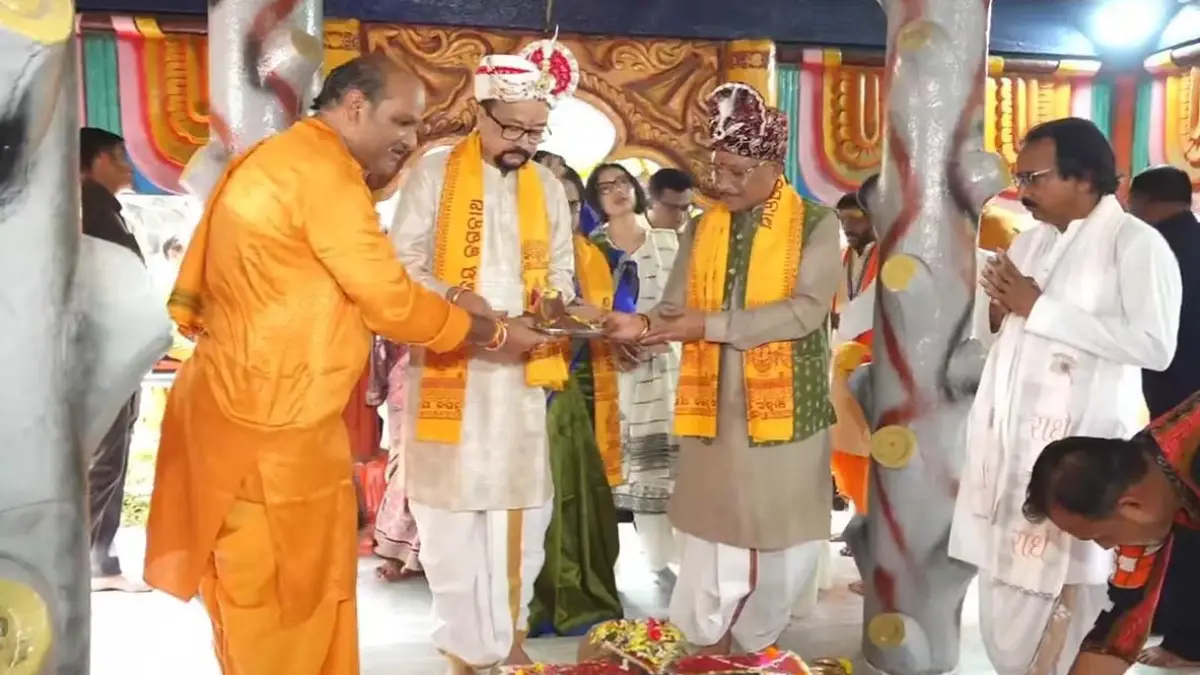 Governor Deka and CM Sai at Jagannath Temple 1784182862