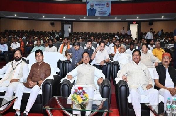 ‘नशामुक्त युवा’ से ‘विकसित भारत’ तक… CM साय ने दिया जनभागीदारी का संदेश 2 cm 3