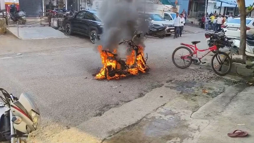 EV scooter fire 1