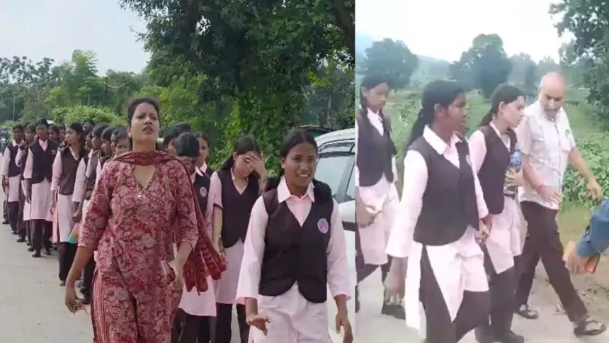 Eklavya School students reached the Collector s office 1788778136