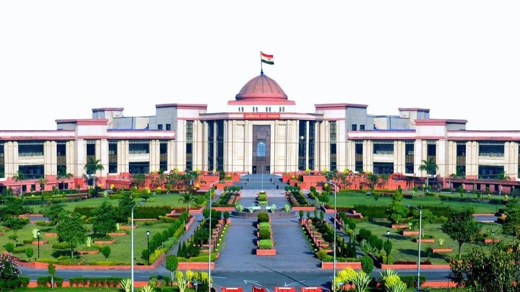 शादी हुई तो क्या बेटी का हक खत्म? छत्तीसगढ़ हाईकोर्ट का बड़ा फैसला, नौकरी को लेकर दिया साफ संदेश 2 hc
