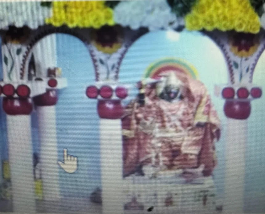 MANDIR ME CHORI